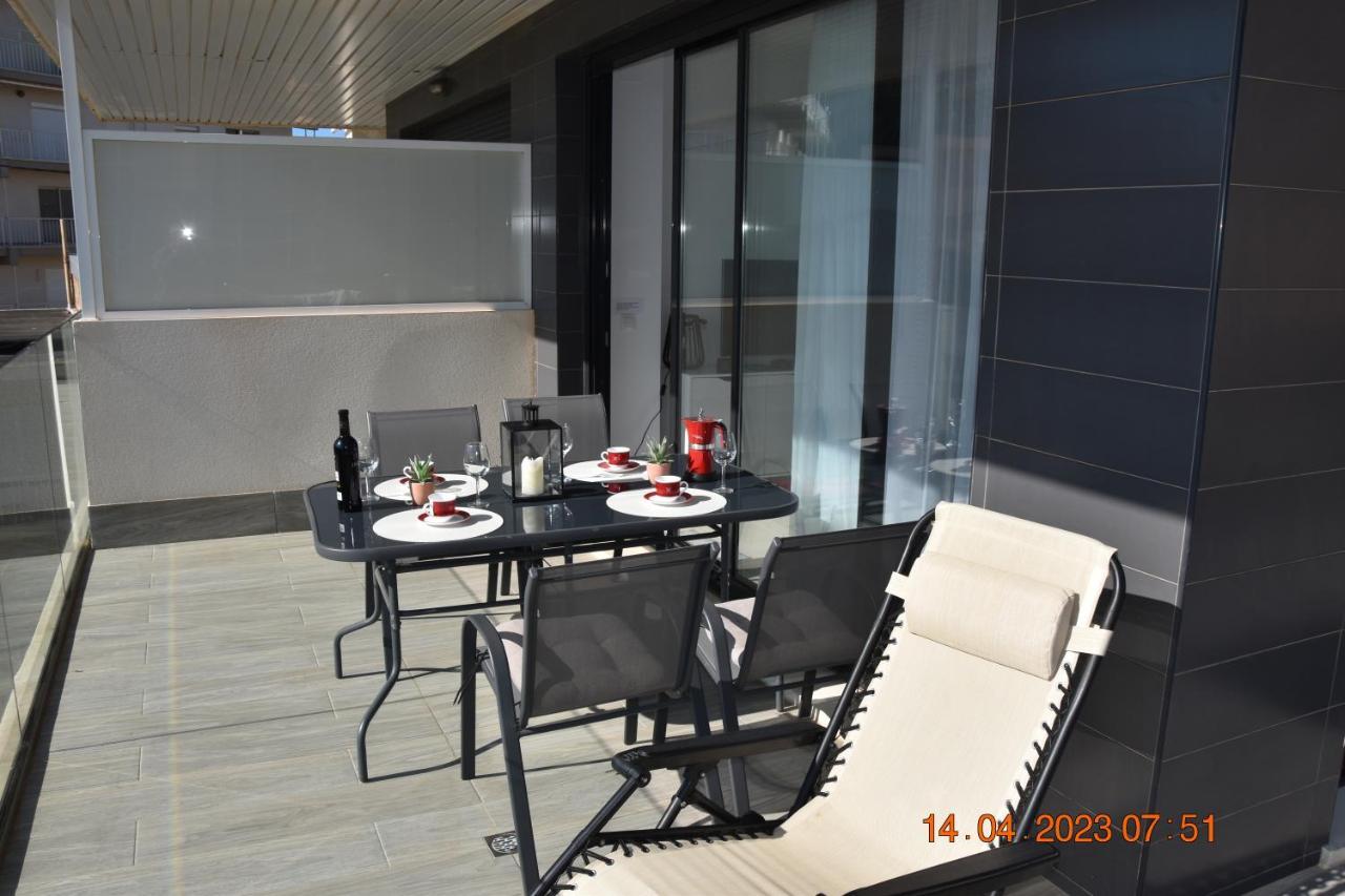 Sea View And Ifach Calpe Apartment Bagian luar foto