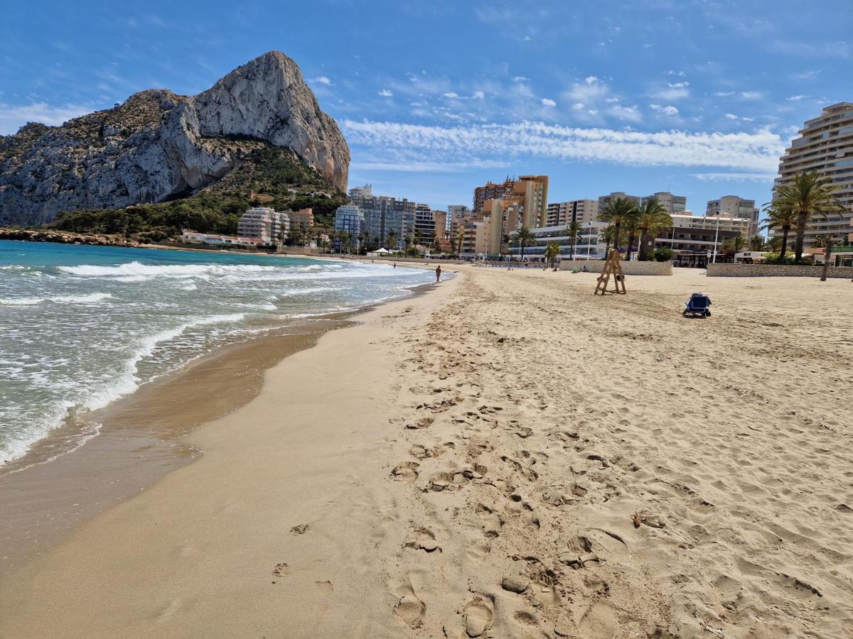 Sea View And Ifach Calpe Apartment Bagian luar foto